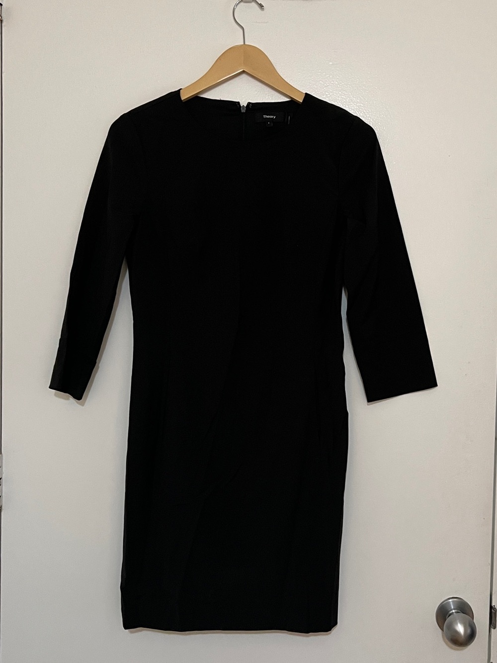 Theory round neck 3/4 sleeve black dress